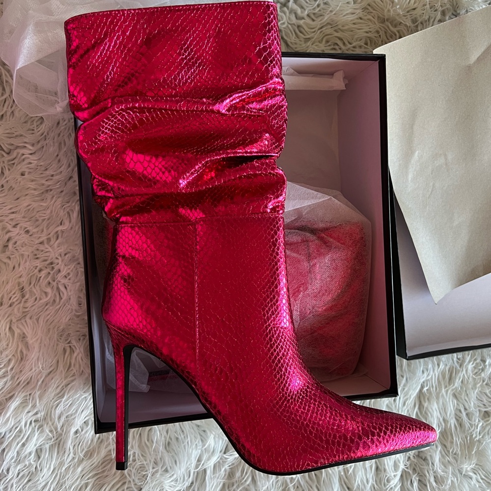 NWT/B Azalea Wang Metallic Pink Heeled Boots with Stiletto Heel